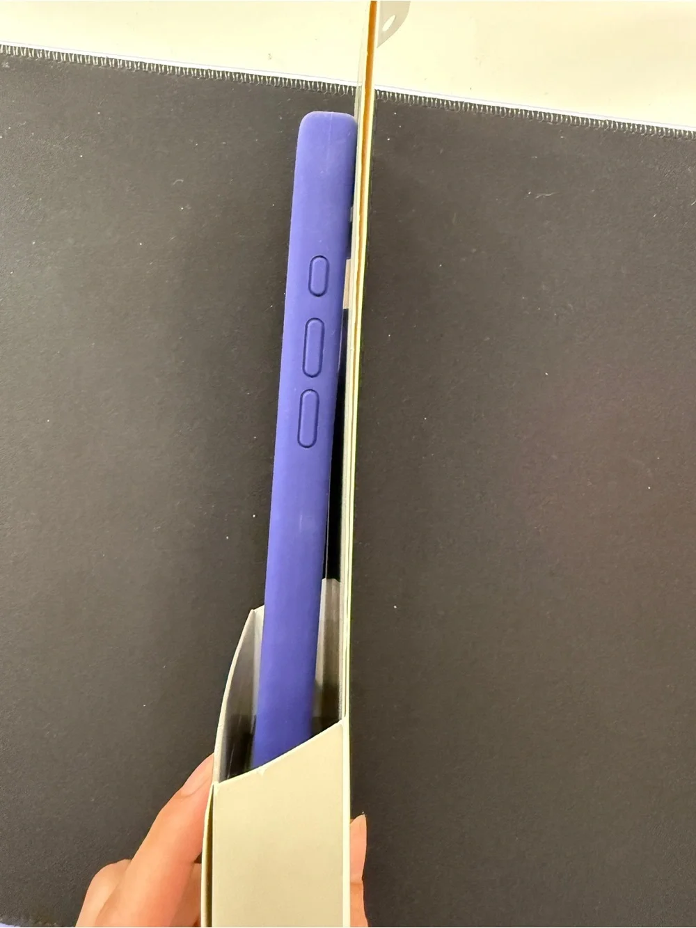 Apple iPhone 16 Pro Max Silicone Case for MagSafe - heyday - Blue  Soft Touch